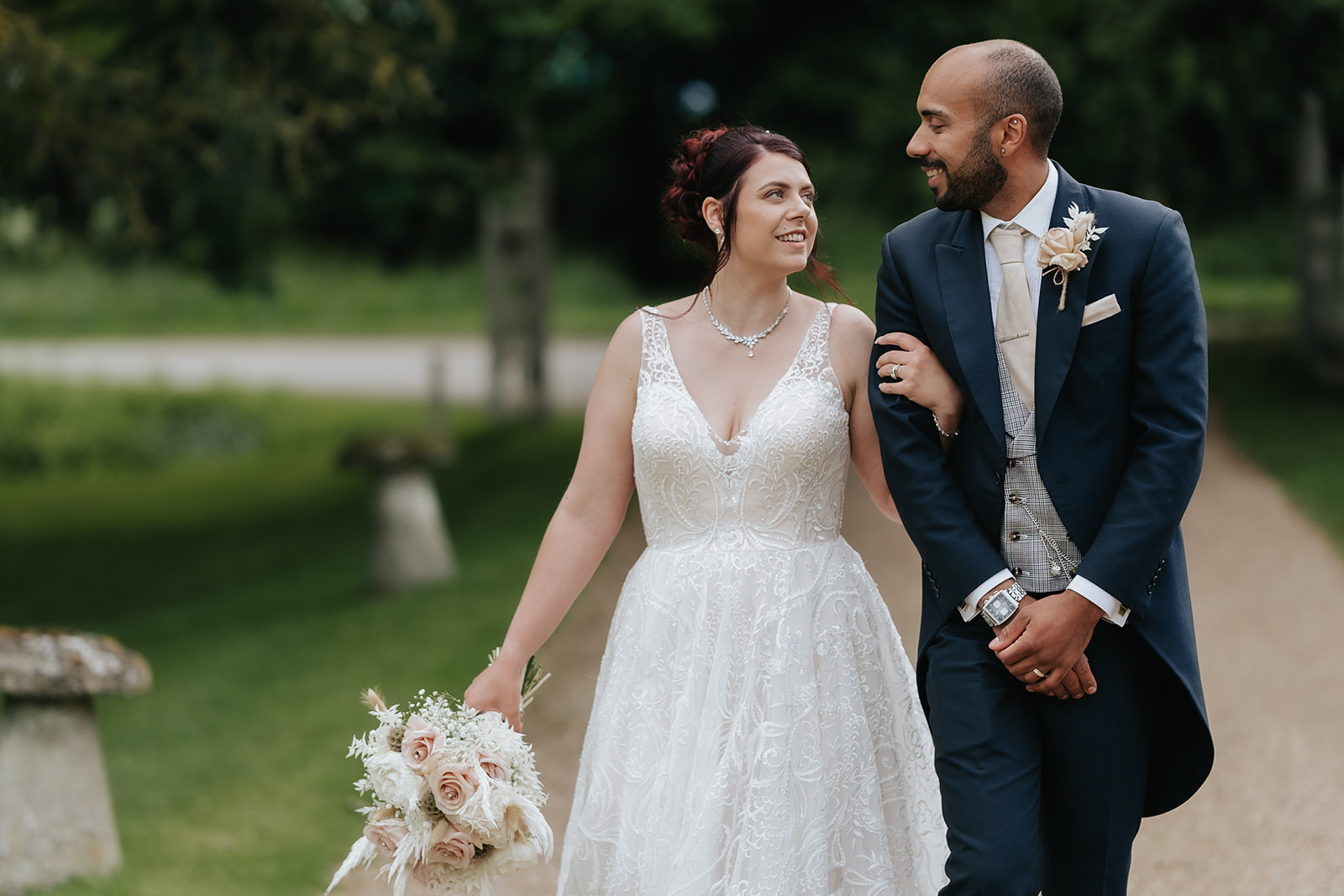 How to choose a Gore Pit Wedding Photographer